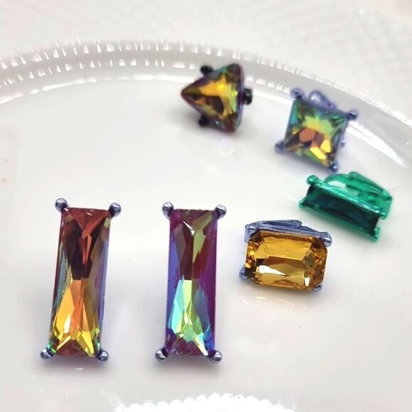 New ZARA night out irradescent ab pierced stud earrings faux cartilage clipset - Picture 3 of 10
